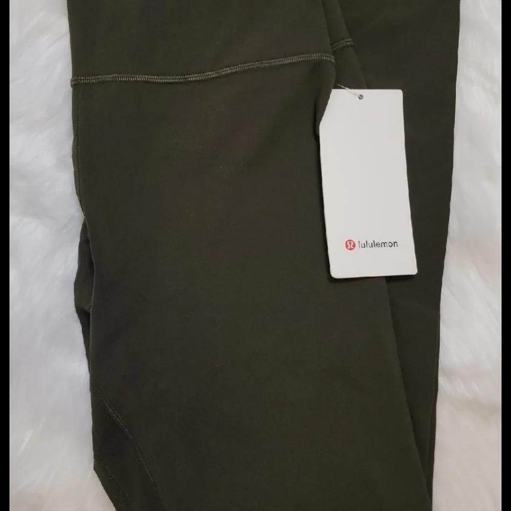 NWT Lululemon Align™ High-Rise Pant 28" Size 12  Dark Olive - Picture 7 of 7